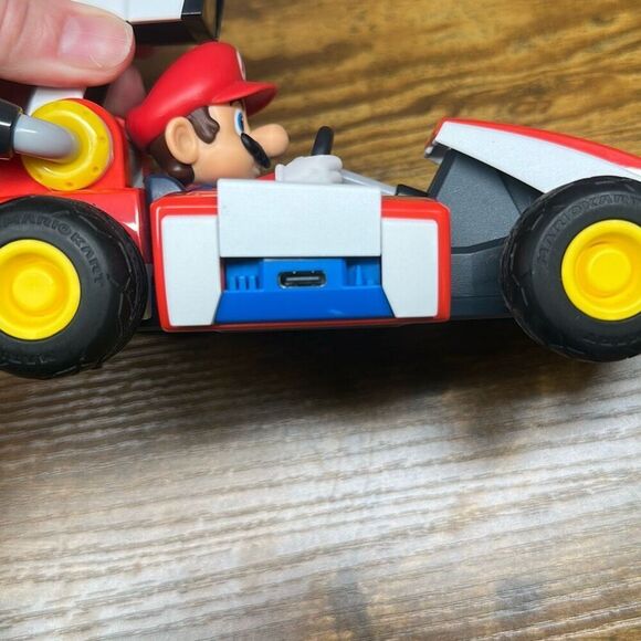 Mario Kart Live Home Circuit Mario Set  Nintendo Switch Car Tracks NEEDS CLEANED - Picture 3 of 12